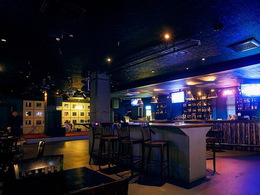 Donnie`s bar & grill ()