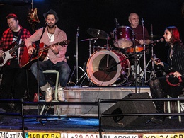  Band